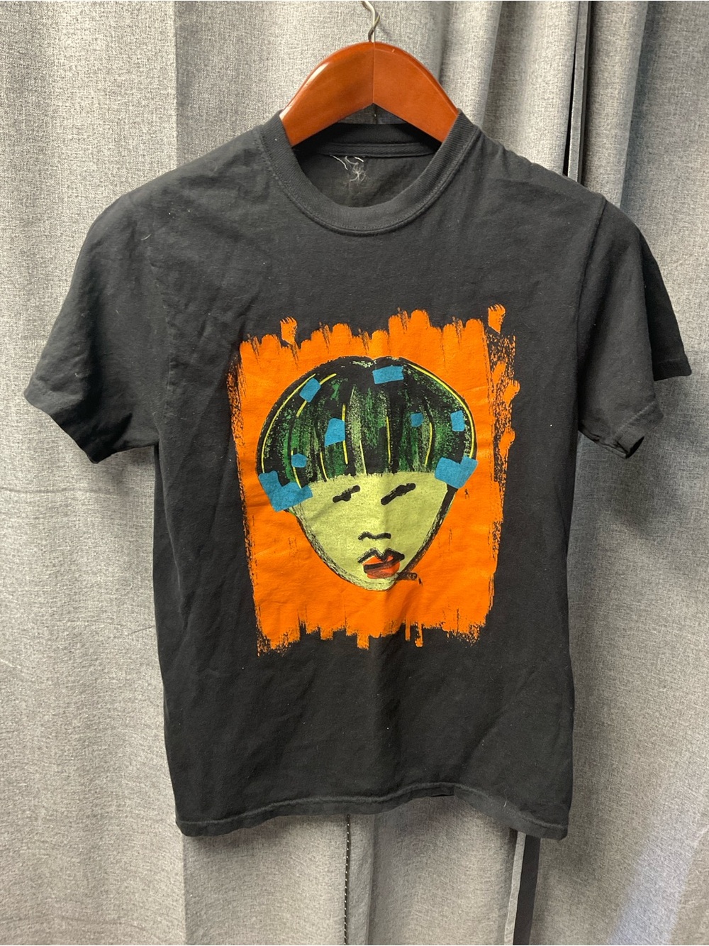 Atsuko Okatsuka graphic tshirt sz small black orange & green